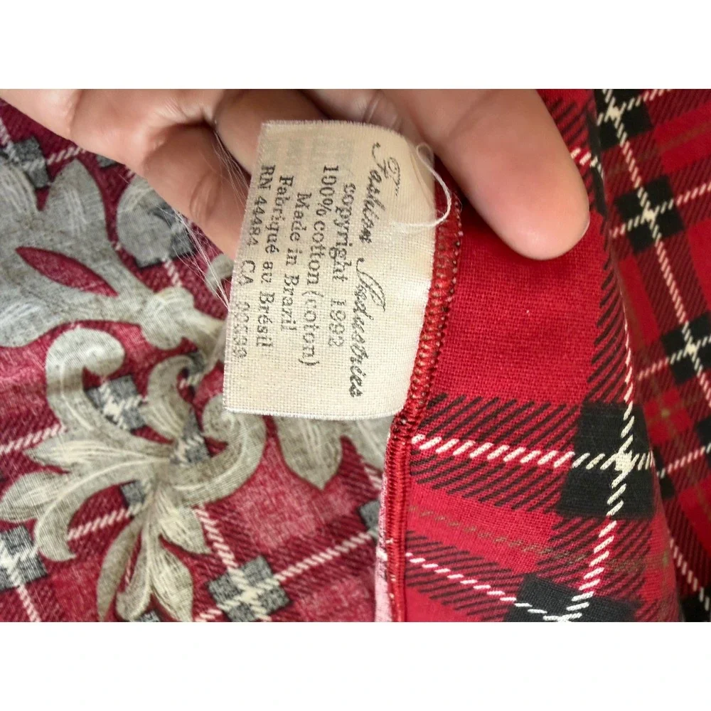 VTG 1992 Fashion Industries Plaid 68x50Tablecloth Baroque Gold Scroll‎ Red Green